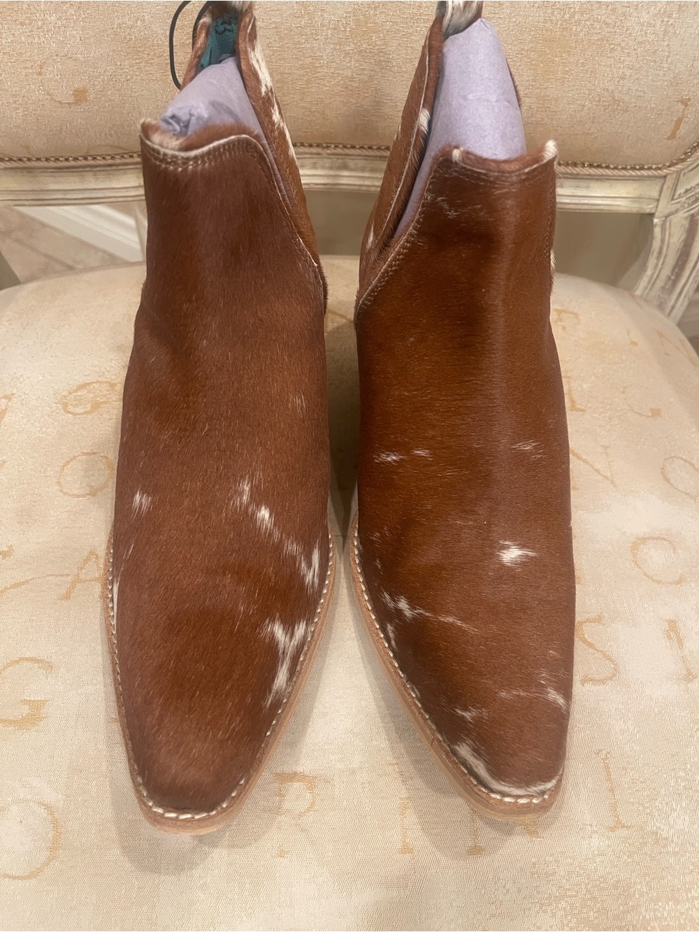 MYRA-SUNSET BLOOM SPLIT-TOP HAIR-ON HIDE BOOTS IN SPECKLED FAWN